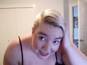 Huge butt and Titties Dance