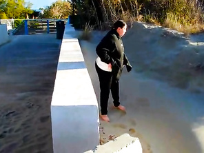 le gros cul d'Huguette qui pisse