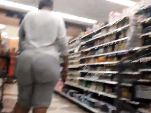 SUPPPER FLUFFY AND THICK DONKEY BUTT A MUST SEE