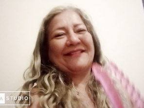 You want to see how a Mom Blonde uses her sex dildo on her vagina