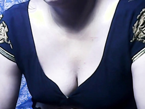 Home-Made late night quickie with bbw maid